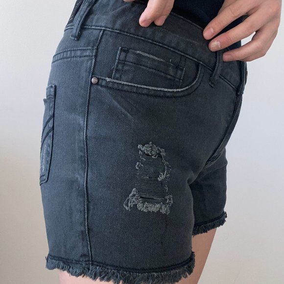 [NWT] Distressed Denim Shorts - Picture 5 of 7